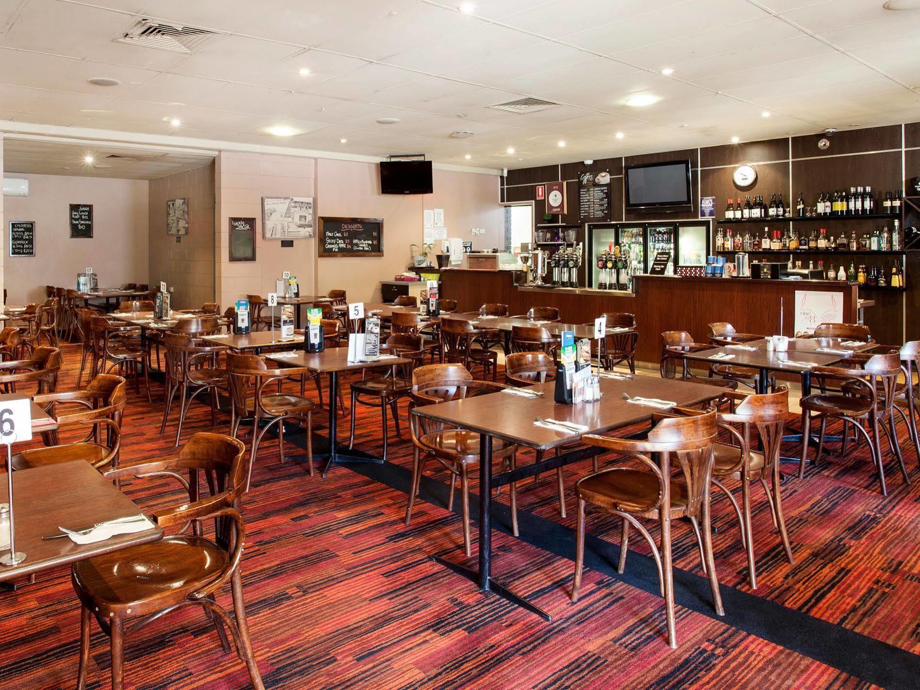 Upper Ross Hotel Townsville Eksteriør bilde