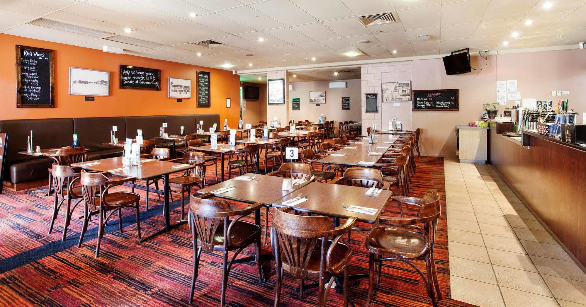 Upper Ross Hotel Townsville Eksteriør bilde